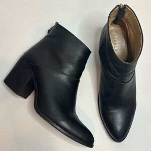Nisolo Dari Black Leather Heeled Rear Zip Ankle Boot 10